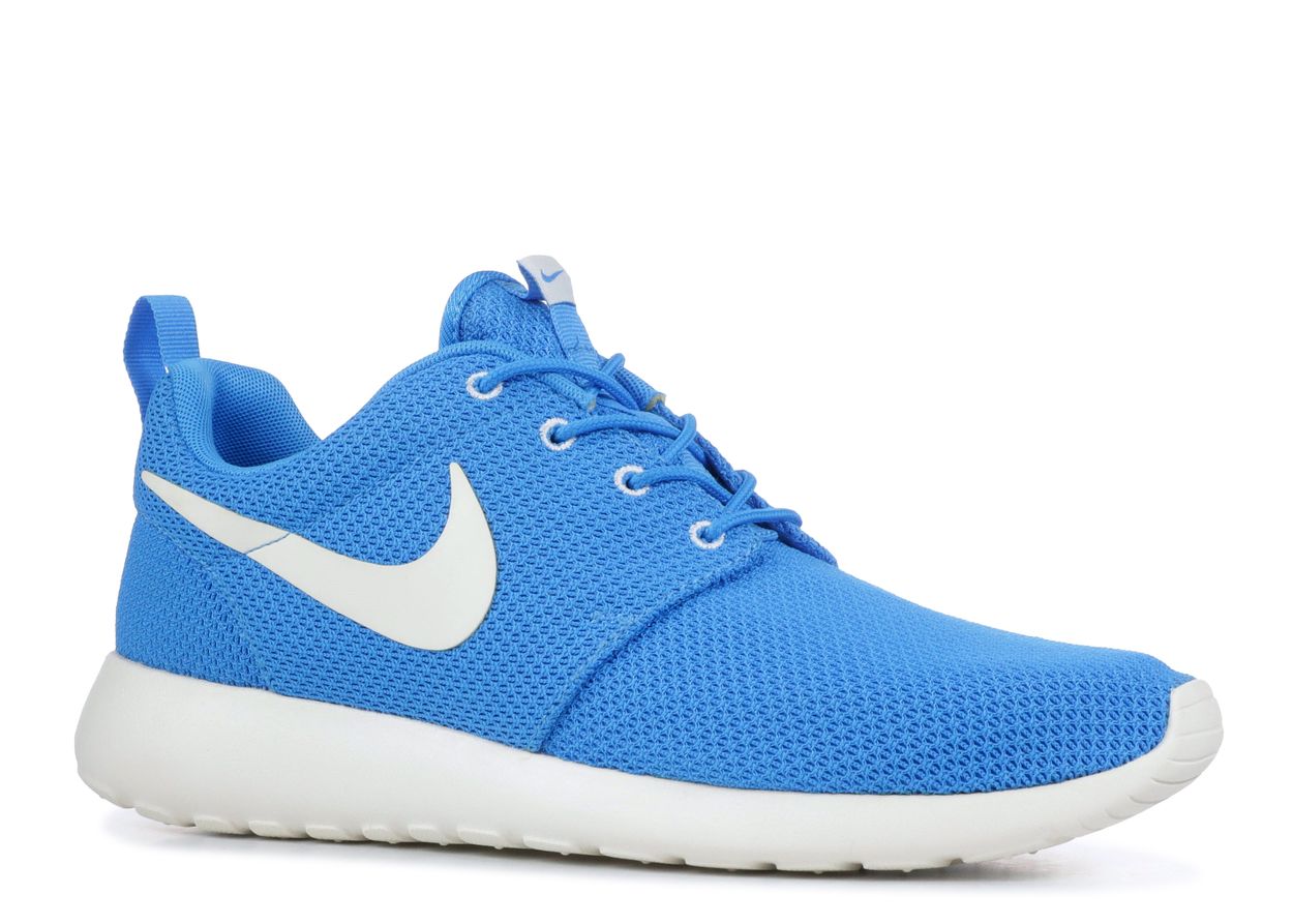 Roshe One "Blue Hero" (2012) | MrSneaker