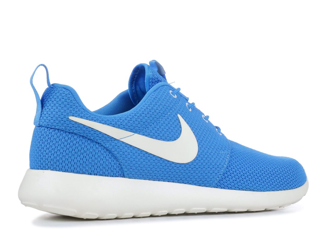 Roshe One "Blue Hero" (2012) | MrSneaker